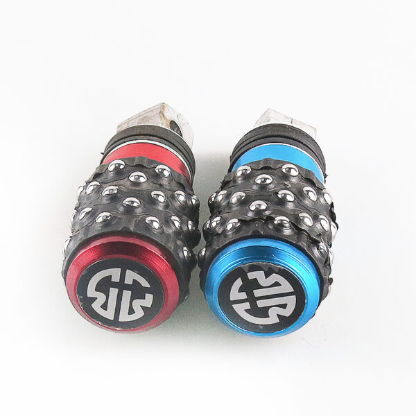 HAIOSKY Rear Foot Pegs Red & Blue | Posapiés Traseros Rojo y Azul - Image 2